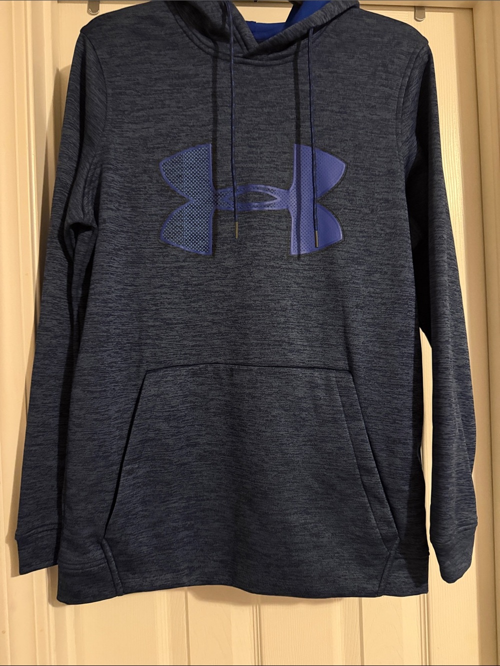 Under Armour Men's Dark Navy Zip-Up Hoodie with Blue Logo Size Small